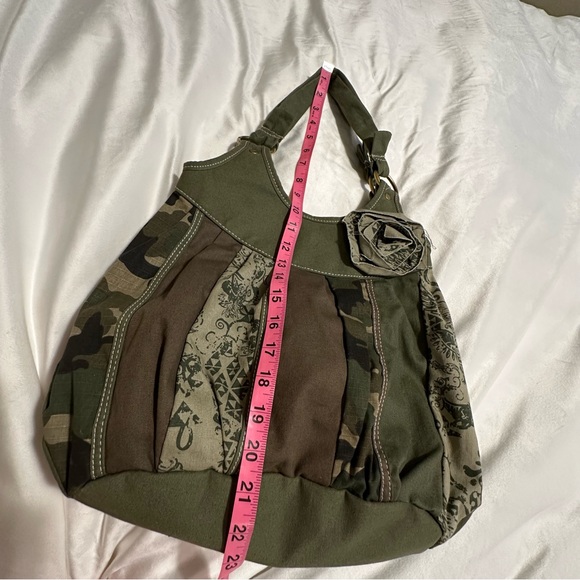 Woman’s Camouflage Purse Y2K Style Shoulder Bag - Picture 7 of 8